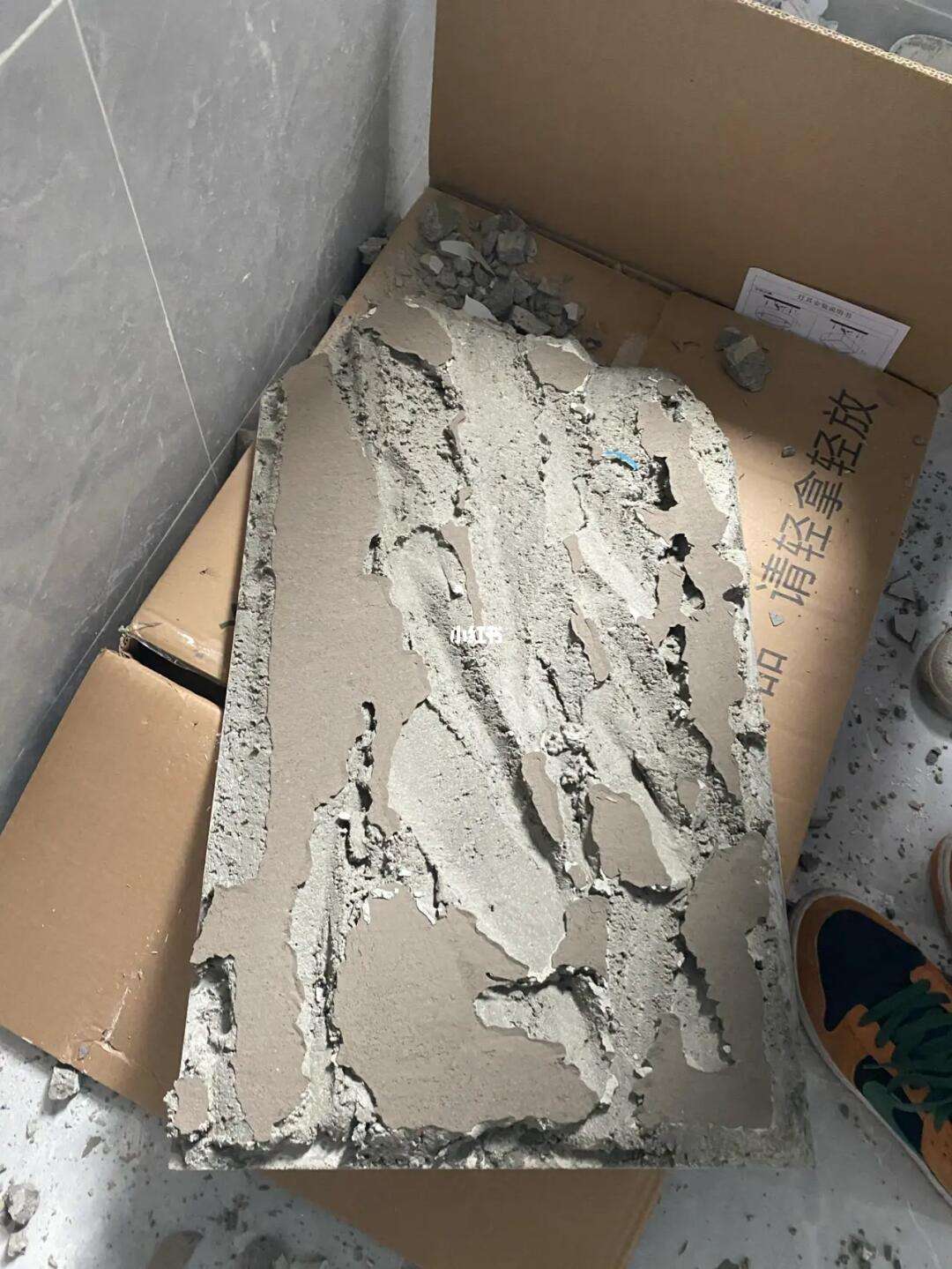 卫生间墙壁瓷砖空鼓怎么办图片(卫生间墙砖空鼓了有什么办法补救)